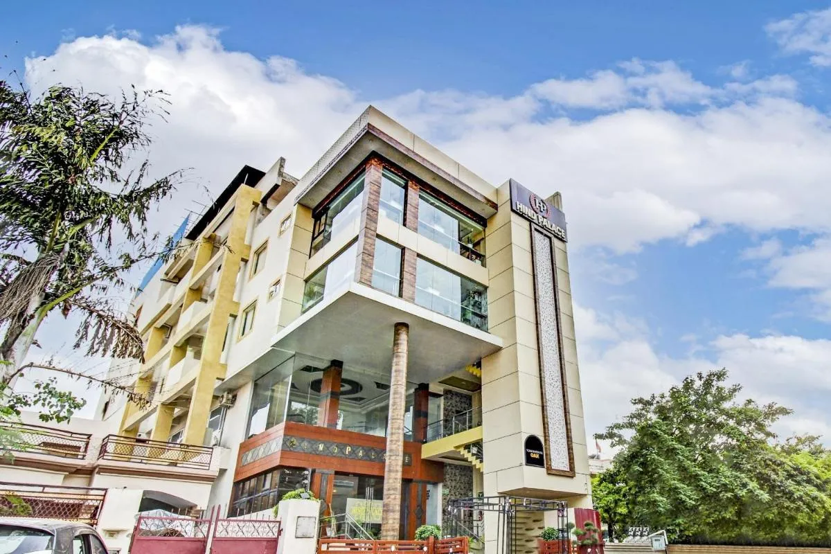 Image 2 of Super Townhouse OAK Hind Palace Near Gomti Riverfront Park