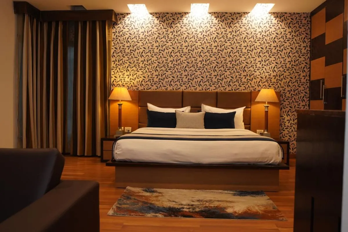 Image 1 of The Embassyy Inn