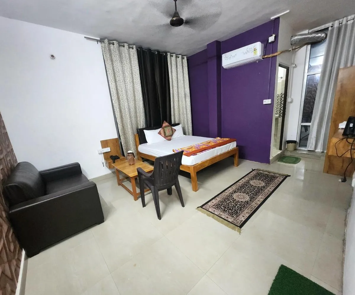 Image 2 of The kashi palace inn ,Varanasi ! fully-Air-Conditioned hotel at prime location with Parking availability, near Kashi Vishwanath Temple, and Ganga ghat