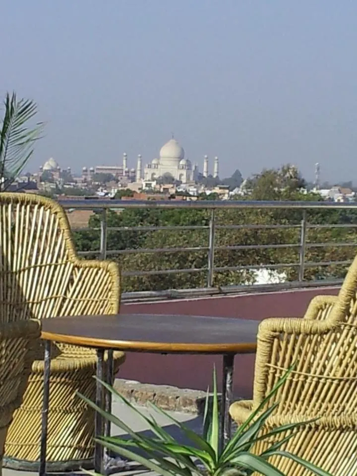 Image 3 of love kush hotel