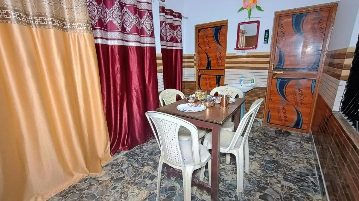 Image 1 of vaidehi homlee premium stay, 3kms from Shri Ram janmbhoomi, Ayodhya